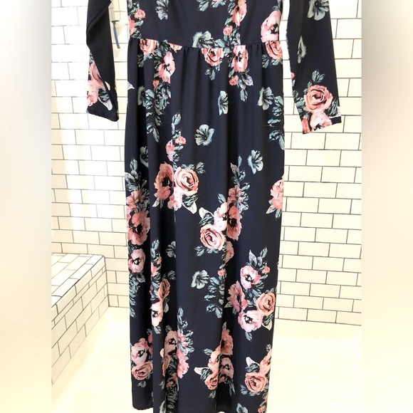 Floral Maxi Dress Women's Size Medium Navy & Pink Long Sleeve With Pockets - Picture 4 of 6